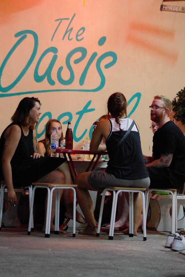 The Oasis Hostel Chinatown (Adults Only) Bangkok Zimmer foto