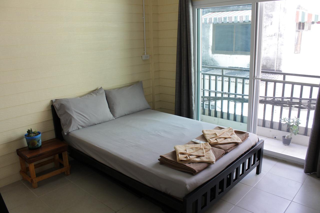 The Oasis Hostel Chinatown (Adults Only) Bangkok Exterior foto